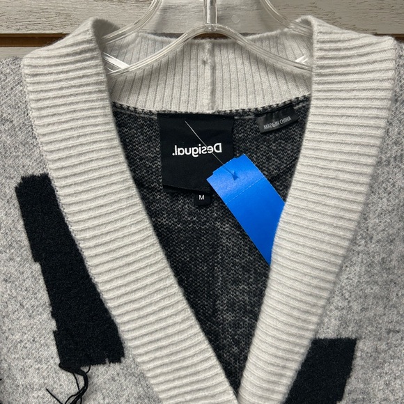 Desigual Black and White Graphic Cardigan - Picture 4 of 5